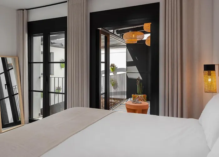 Casa Azalia - Old Town By Finest *