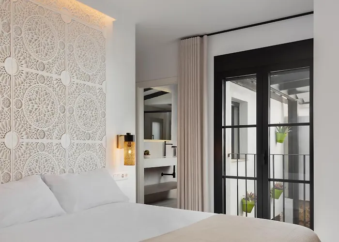 Casa Azalia - Old Town By Finest