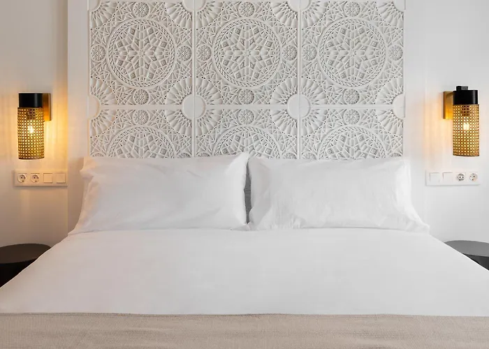 Casa Azalia - Old Town By Finest * Μαρμπέλλα