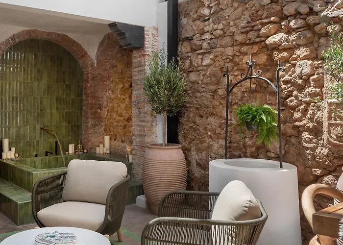 Casa Azalia - Old Town By Finest